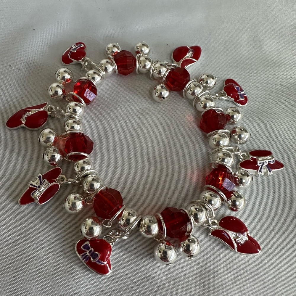 Red Hat Lady Stretch Bracelet